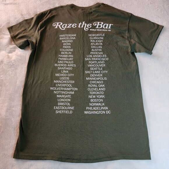 Gildan Travis The Band Green Tshirt With White Graphics Size Medium - Picture 5 of 5